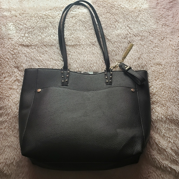 Steve Madden Handbags - Steve Madden Large Shoulder Bag